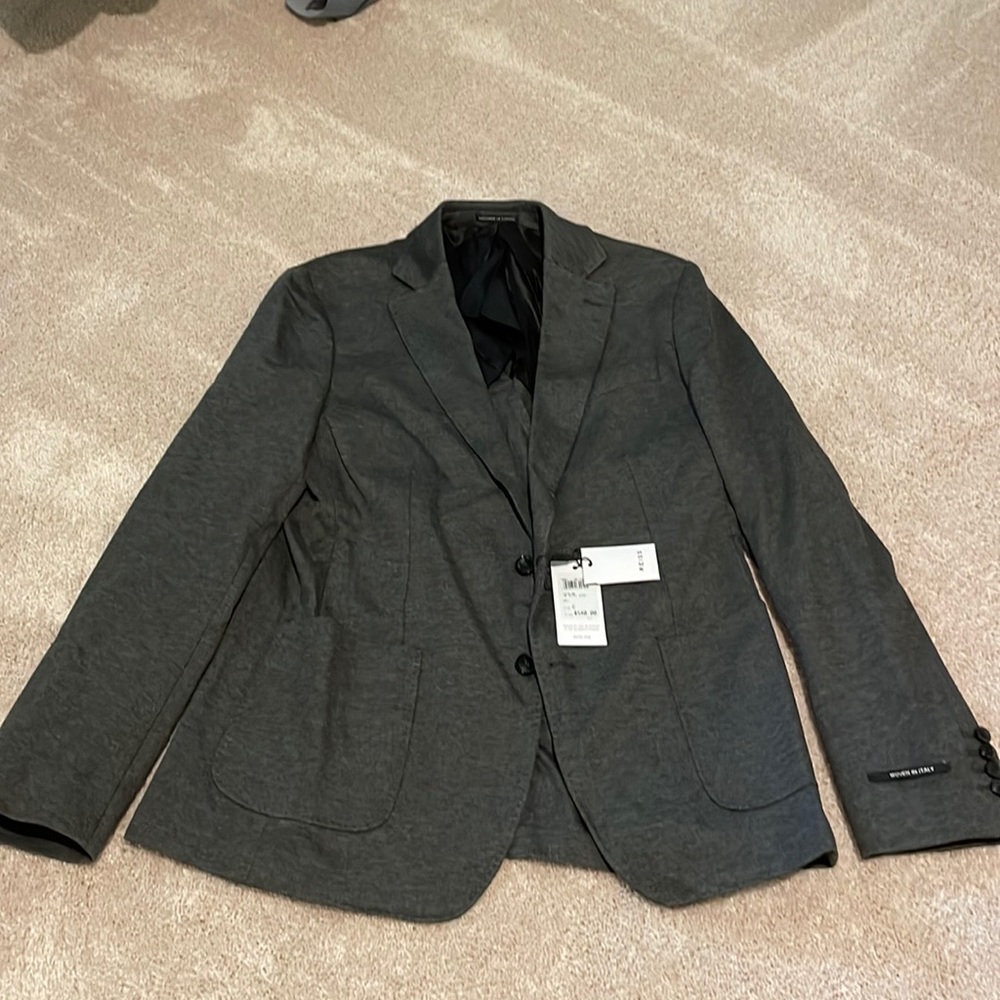 Reiss Mens Charcoal Jersey Suit Jacket has matching pant